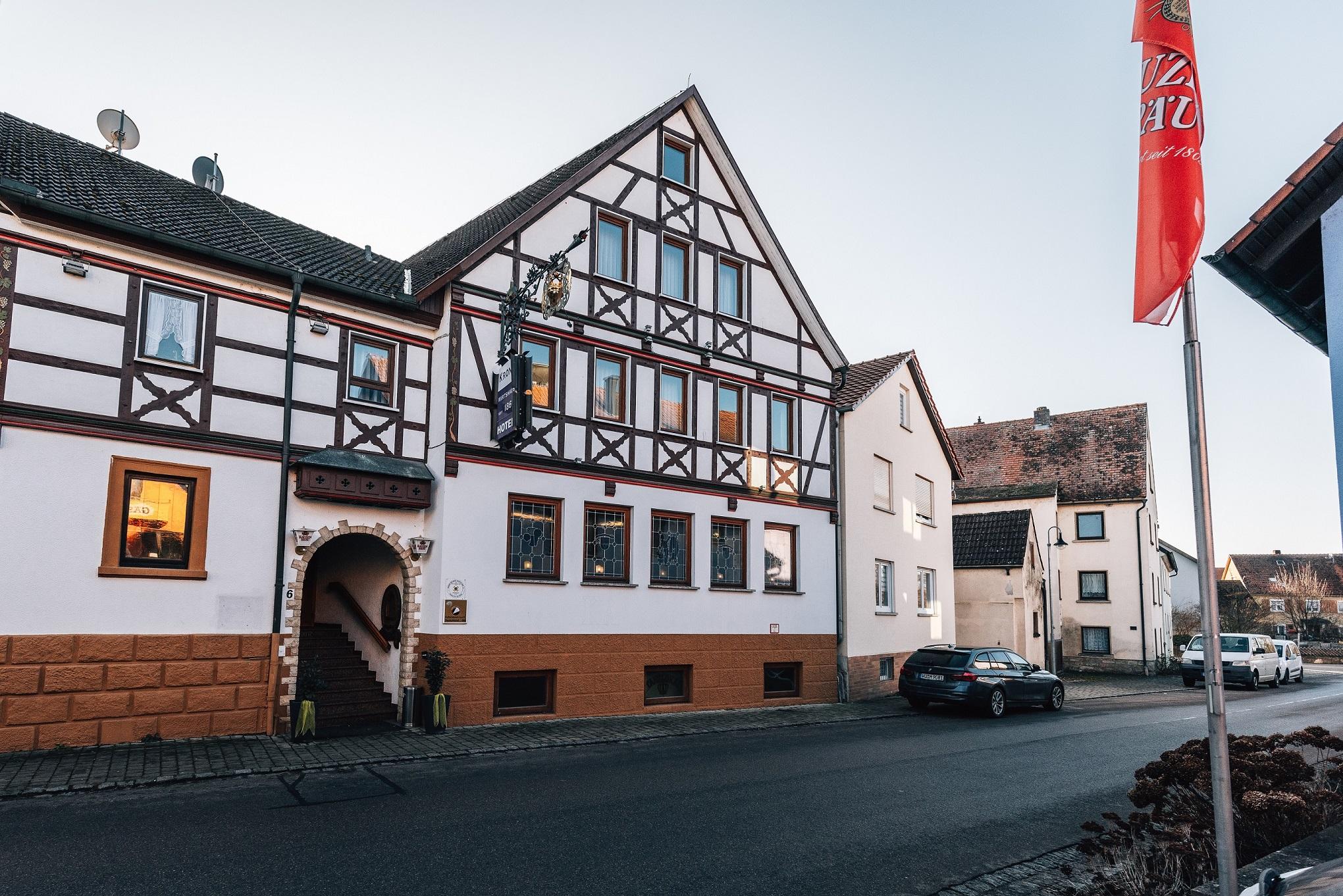 Hotel Krone Tauberrettersheim Exterior photo